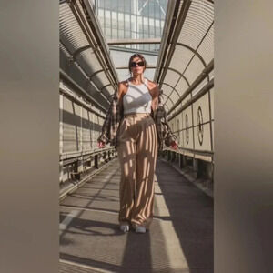 NWT Favorite Daughter Favorite Pants Size 6 B1187